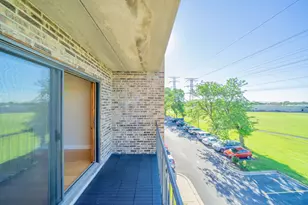 625 W Huntington Commons Rd, Mount Prospect, IL 60056 - Photo 29