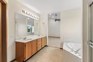 212 Mondovi Dr, Oswego, IL 60543 - Photo 33