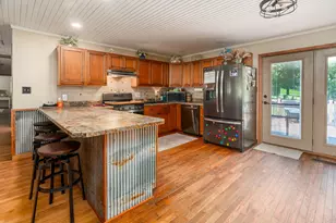 180 White Oak Ln, Harrisburg, IL 62946 - Photo 7