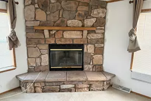 221 Begonia Dr, Matteson, IL 60443 - Photo 9