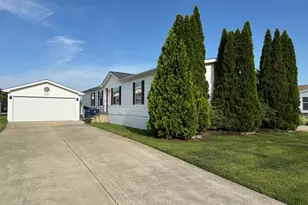 221 Begonia Dr, Matteson, IL 60443 - Photo 1