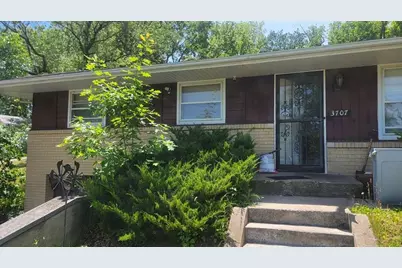 3707 Oak Grove Avenue, Rockford, IL 61108 - Photo 1