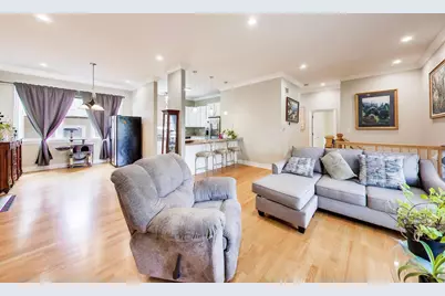 2551 W Arthur Avenue #1W, Chicago, IL 60645 - Photo 7