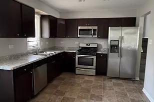 4024 W 103rd St, Oak Lawn, IL 60453 - Photo 7