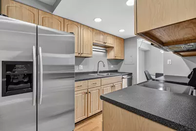 6340 Americana Drive #1101, Willowbrook, IL 60527 - Photo 13