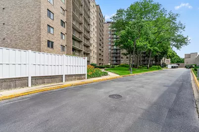 6340 Americana Drive #1101, Willowbrook, IL 60527 - Photo 45