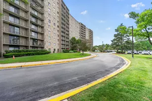 6340 Americana Dr, Willowbrook, IL 60527 - Photo 55