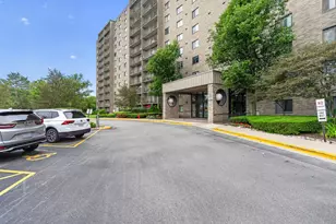 6340 Americana Dr, Willowbrook, IL 60527 - Photo 59