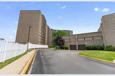 6340 Americana Drive #1101, Willowbrook, IL 60527 - Photo 49