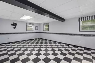 102 Hill St, Roselle, IL 60172 - Photo 25