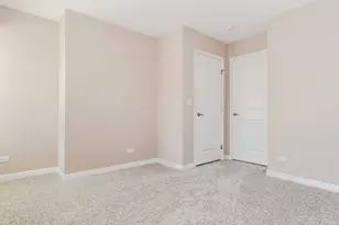 216 N Commerce St, Aurora, IL 60504 - Photo 37