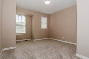 216 N Commerce St, Aurora, IL 60504 - Photo 35