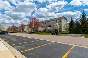216 N Commerce St, Aurora, IL 60504 - Photo 51