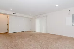 216 N Commerce St, Aurora, IL 60504 - Photo 43