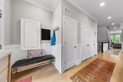 3737 N Damen Avenue #2, Chicago, IL 60618 - Photo 15