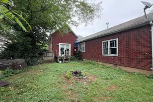 709 Charleston St, Harrisburg, IL 62946 - Photo 35