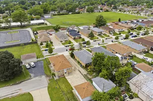 2435 Nona St, Franklin Park, IL 60131 - Photo 33