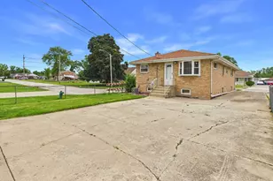 2435 Nona St, Franklin Park, IL 60131 - Photo 5