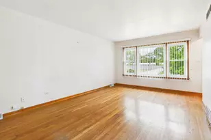 2435 Nona St, Franklin Park, IL 60131 - Photo 9