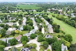 6061 Golfview Dr, Gurnee, IL 60031 - Photo 47