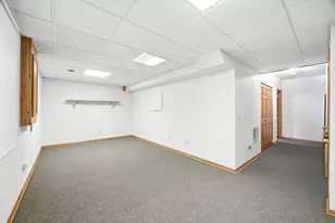 6061 Golfview Dr, Gurnee, IL 60031 - Photo 35