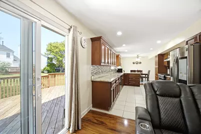 6061 Golfview Drive, Gurnee, IL 60031 - Photo 19