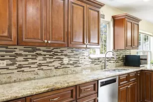 6061 Golfview Dr, Gurnee, IL 60031 - Photo 15