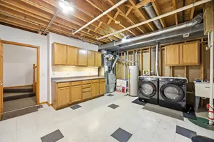 6061 Golfview Dr, Gurnee, IL 60031 - Photo 39