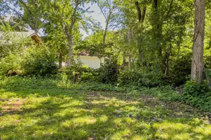 231 Oakwood Ave, Rockford, IL 61101 - Photo 5