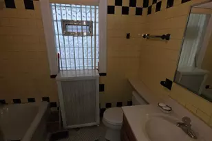 4201 W Ainslie St, Chicago, IL 60630 - Photo 11