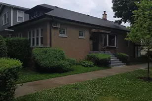 4201 W Ainslie St, Chicago, IL 60630 - Photo 1