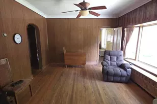 4201 W Ainslie St, Chicago, IL 60630 - Photo 5