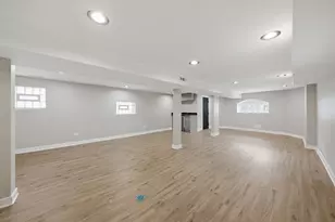 6828 S Champlain Ave, Chicago, IL 60637 - Photo 25