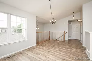 742 Genesee Dr, Naperville, IL 60563 - Photo 5