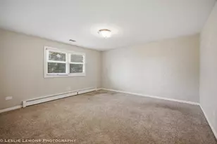 7907 W 89th St, Hickory Hills, IL 60457 - Photo 15