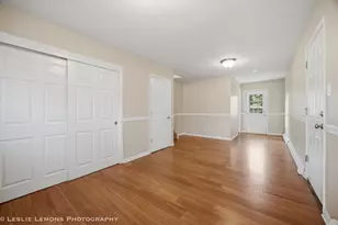7907 W 89th St, Hickory Hills, IL 60457 - Photo 3