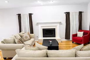 67 N Bridge View St, Palatine, IL 60067 - Photo 3