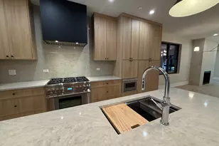 1406 W Cuyler Ave, Chicago, IL 60613 - Photo 7