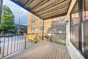 1406 W Cuyler Ave, Chicago, IL 60613 - Photo 23