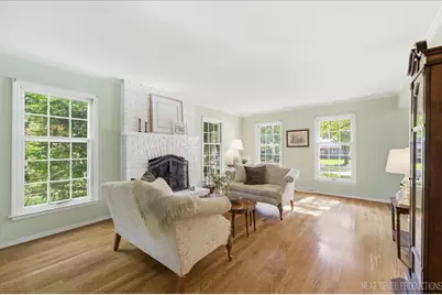 1138 Millburn Court, Saint Charles, IL 60174 - Photo 5