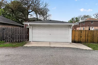 10551 S Bell Avenue, Chicago, IL 60643 - Photo 17