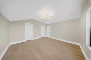 1406 W Cuyler Ave, Chicago, IL 60613 - Photo 21