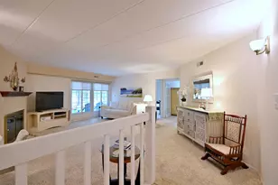 462 S President St, Carol Stream, IL 60188 - Photo 11