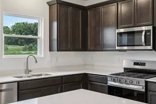 7101 Oakmont Rd, Racine, WI 53406 - Photo 25