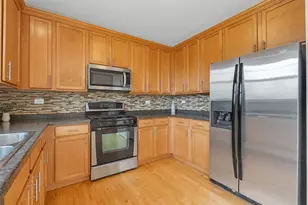 353 N Commerce St, Aurora, IL 60504 - Photo 11