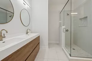 4528 S King Dr, Chicago, IL 60653 - Photo 9
