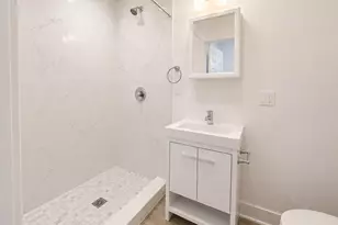 1053 W Columbia Ave, Chicago, IL 60626 - Photo 9