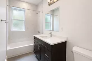 1053 W Columbia Ave, Chicago, IL 60626 - Photo 5