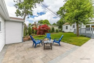 310 S Summit St, Wheaton, IL 60187 - Photo 31