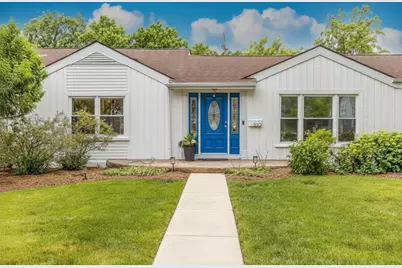 310 S Summit Street, Wheaton, IL 60187 - Photo 3